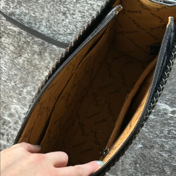 American Darling Black Floral Embossed Crossbody Bag - Picture 4 of 6